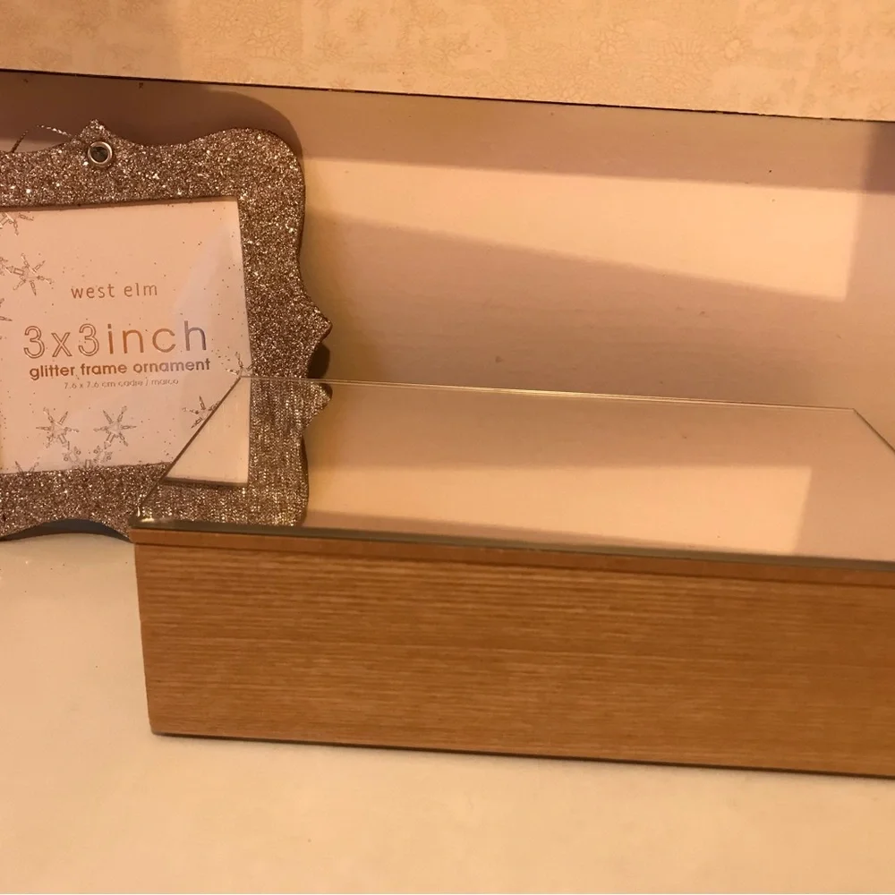 NWT West Elm Two Piece Accessories